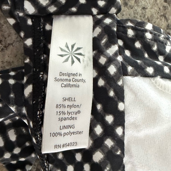 Athleta Black and White Patterned Swimwear - Picture 7 of 8